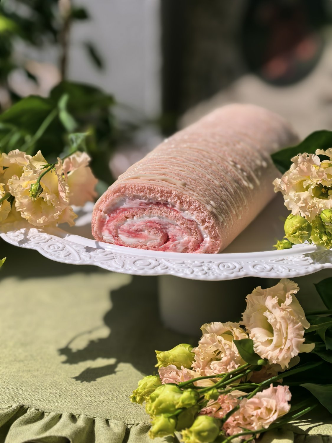 Ягодный рулет